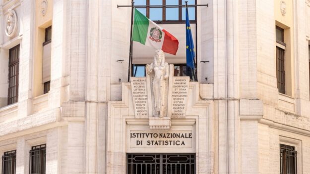 istat_statua